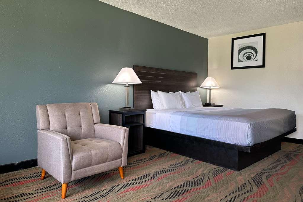 Quality Inn & Suites Santee Oda fotoğraf